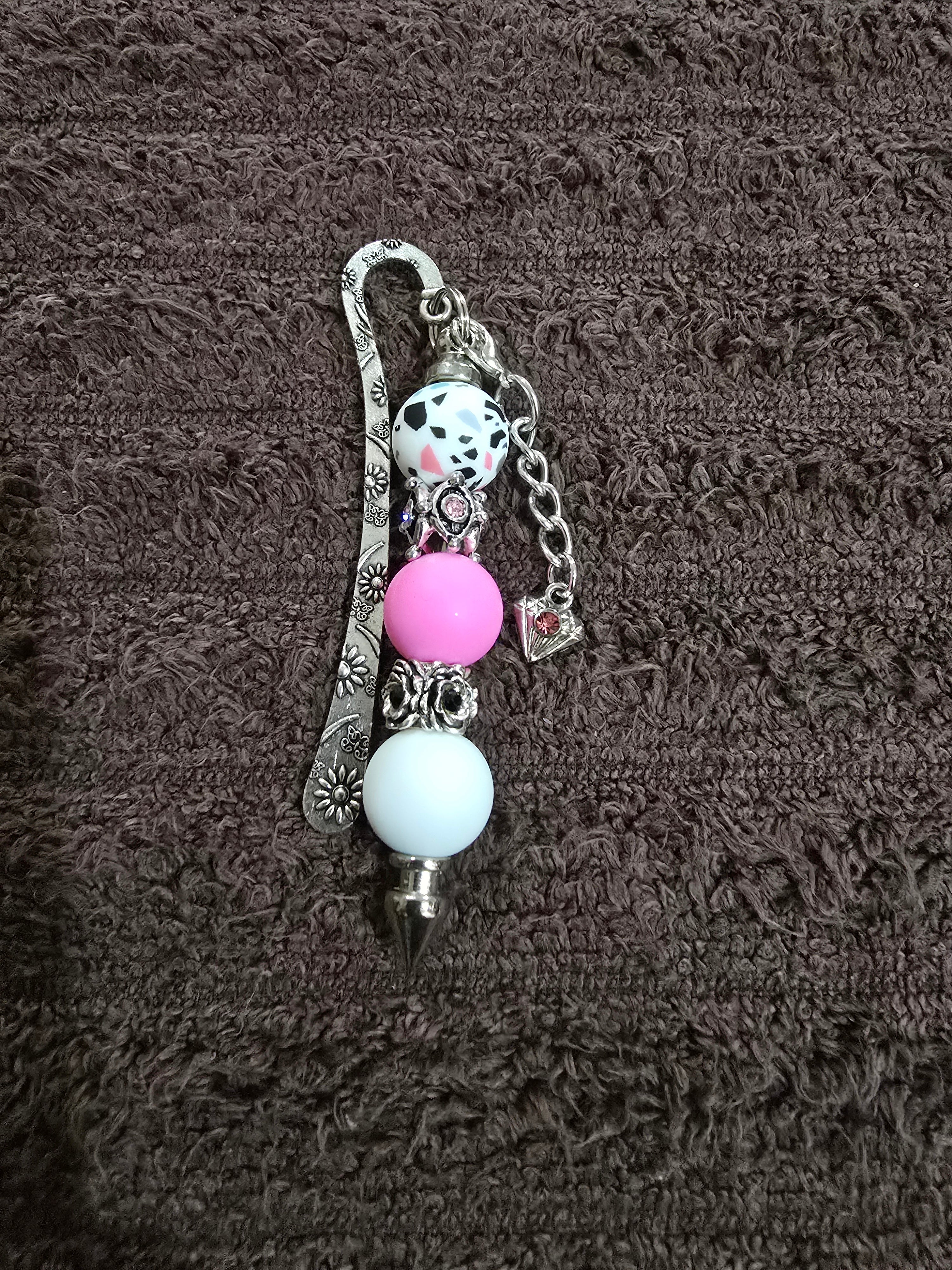 #06 Beaded "Pink Heart" Bookmark