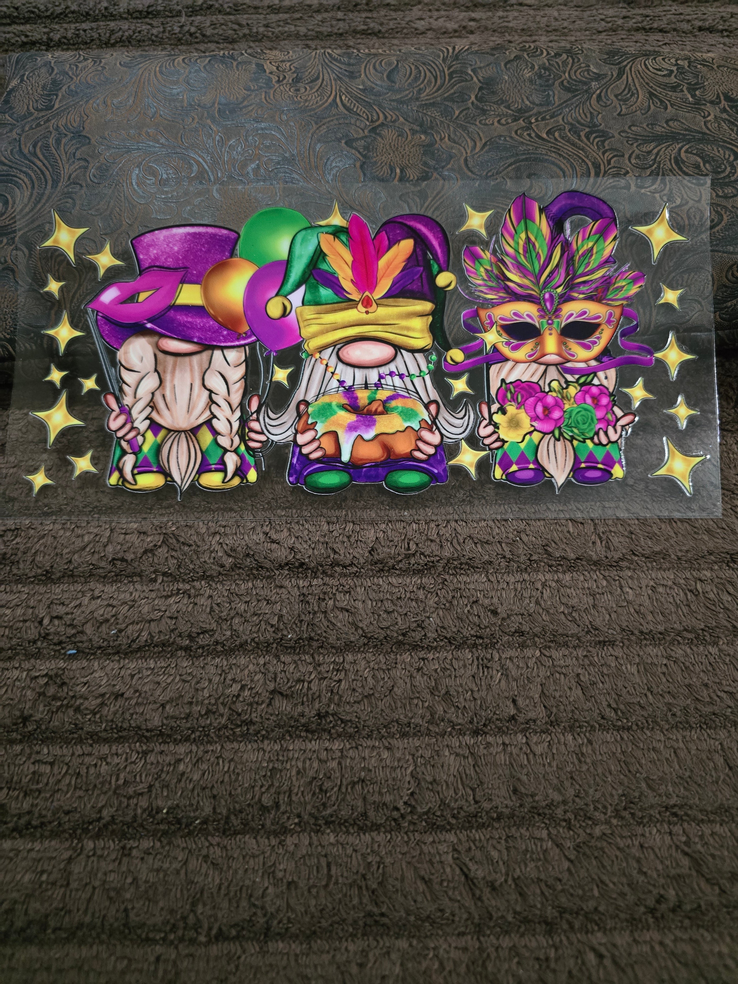 #126 "Mardi Gras Gnome Trio" UVDTF Decal