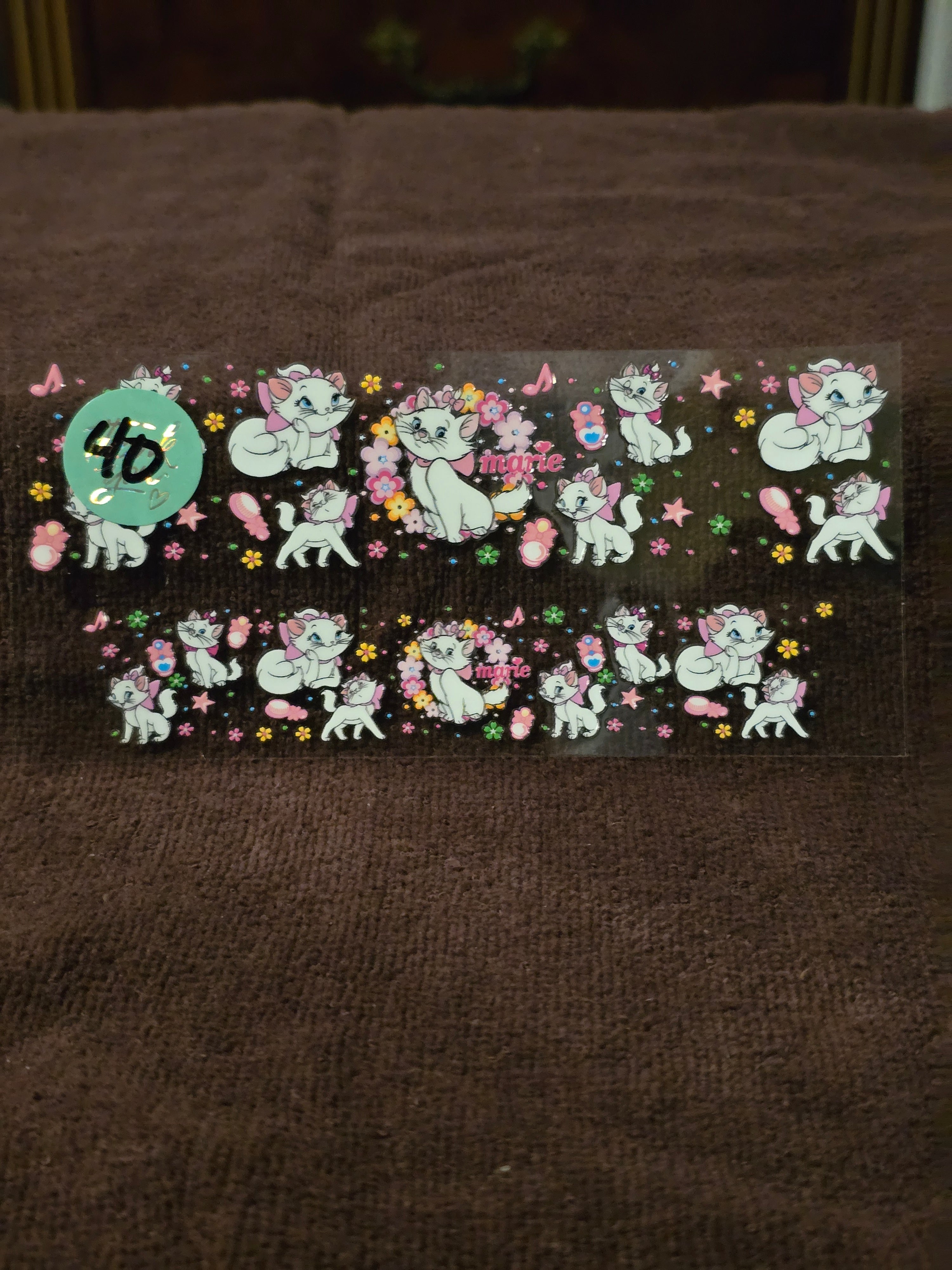 #40 Cute Kitty Floral – 3oz Size Mini Tumbler Decal